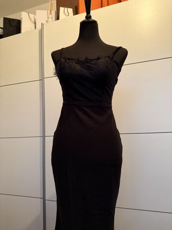 Schwarzes Abendkleid in Gr. 36