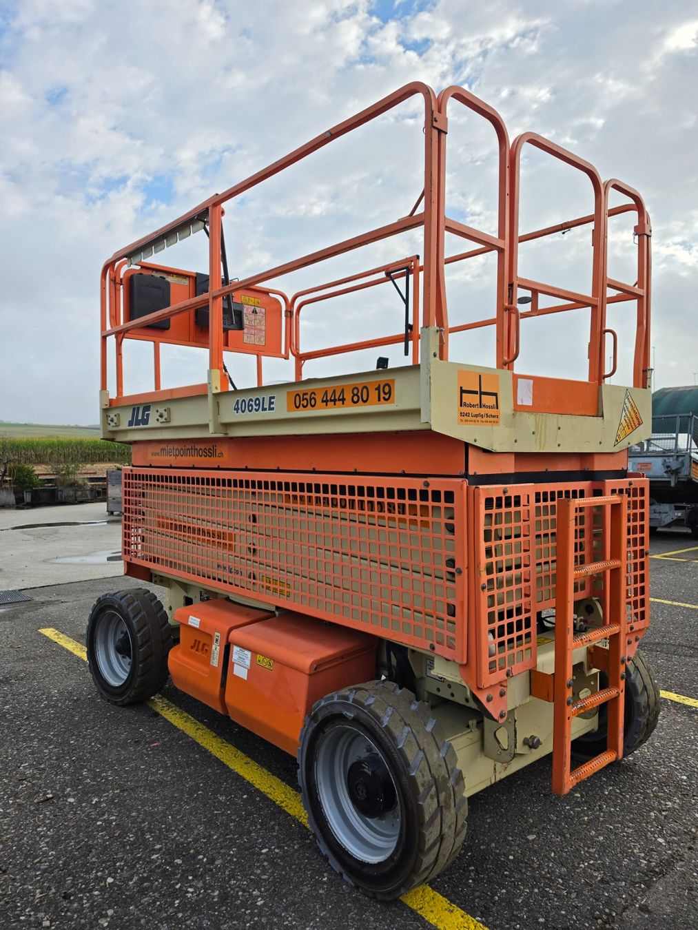 Hebebühne & Wagenheber: Scherenhebebühne 14.2m / JLG 4069LE – Gebraucht aus Scherz von Mietpoint_Hossli 1