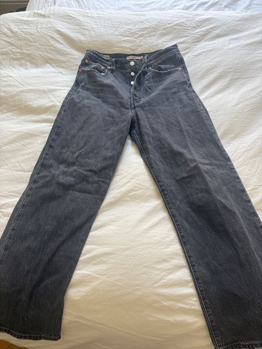 Levi's Jeans: Levis Jeans straight Ankle – Usato da Basel venduto da verokiko