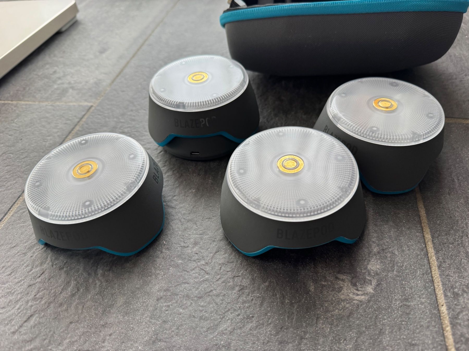 Hometrainer: BlazePods Standard Kit 4 Pods – Nuovo (secondo la descrizione) da Brügg BE venduto da celiamal3a 4
