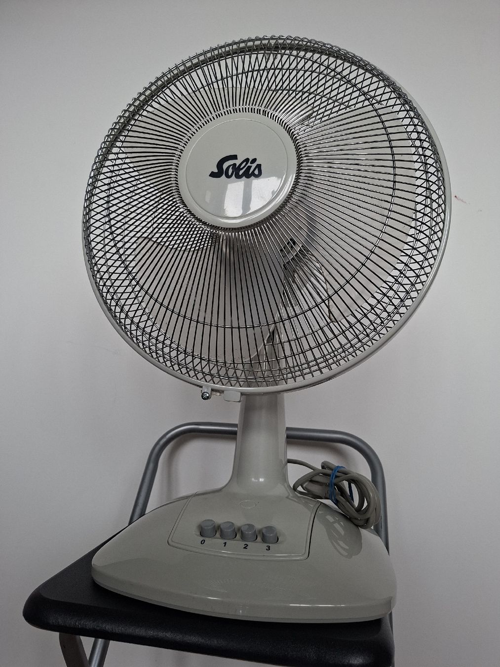 Solis Ventilatori: Solis Tischventilator 3 Geschwindigkeiten sofort einsatzbere – Usato da Glattbrugg venduto da cub_w7l8 1