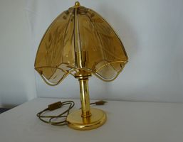 Tischlampe aus Glas und Metall