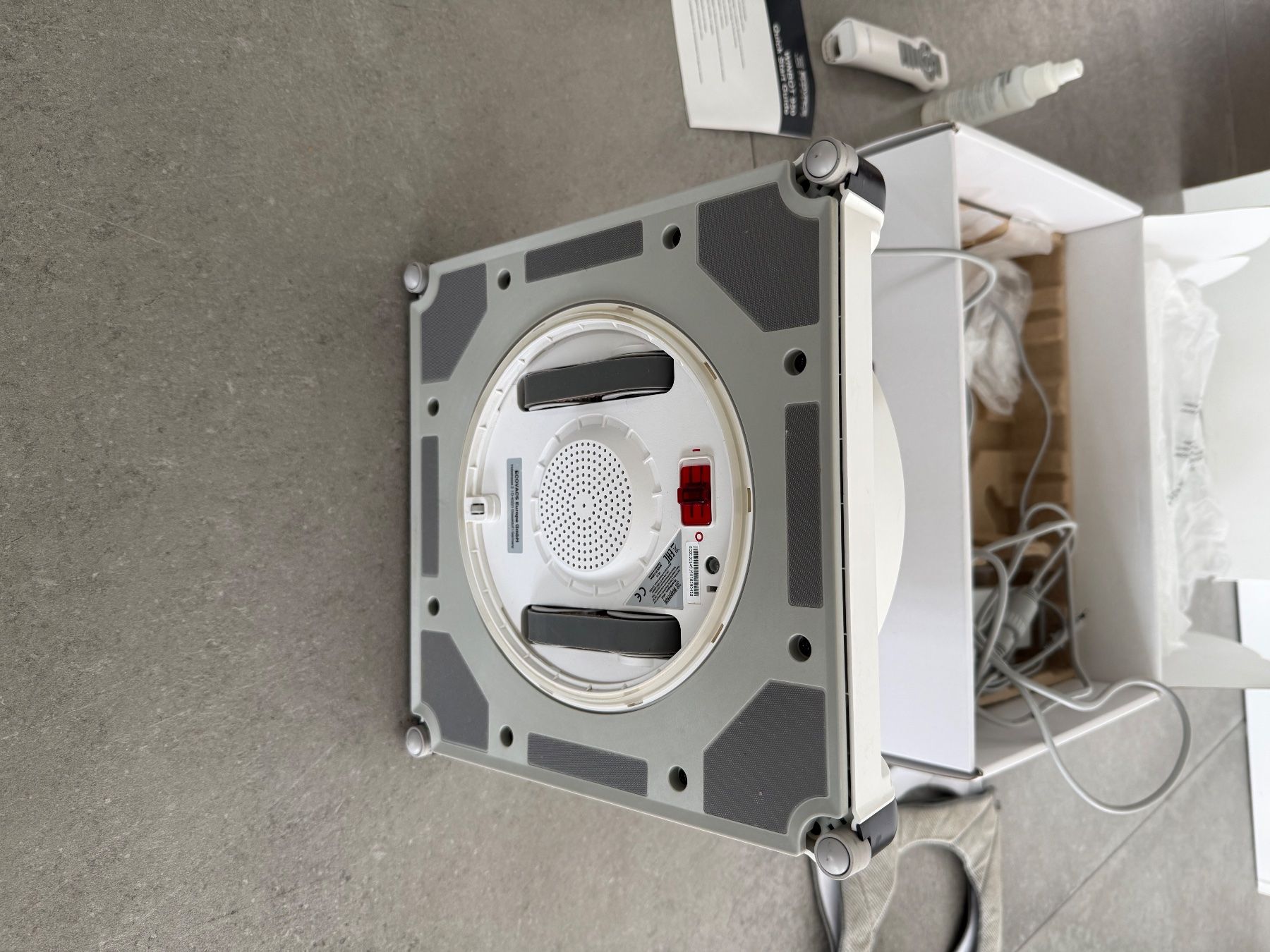 Ecovacs Altro per la casa: Fensterputzroboter Winbot T950 – Usato da Füllinsdorf venduto da Schmeudou 4