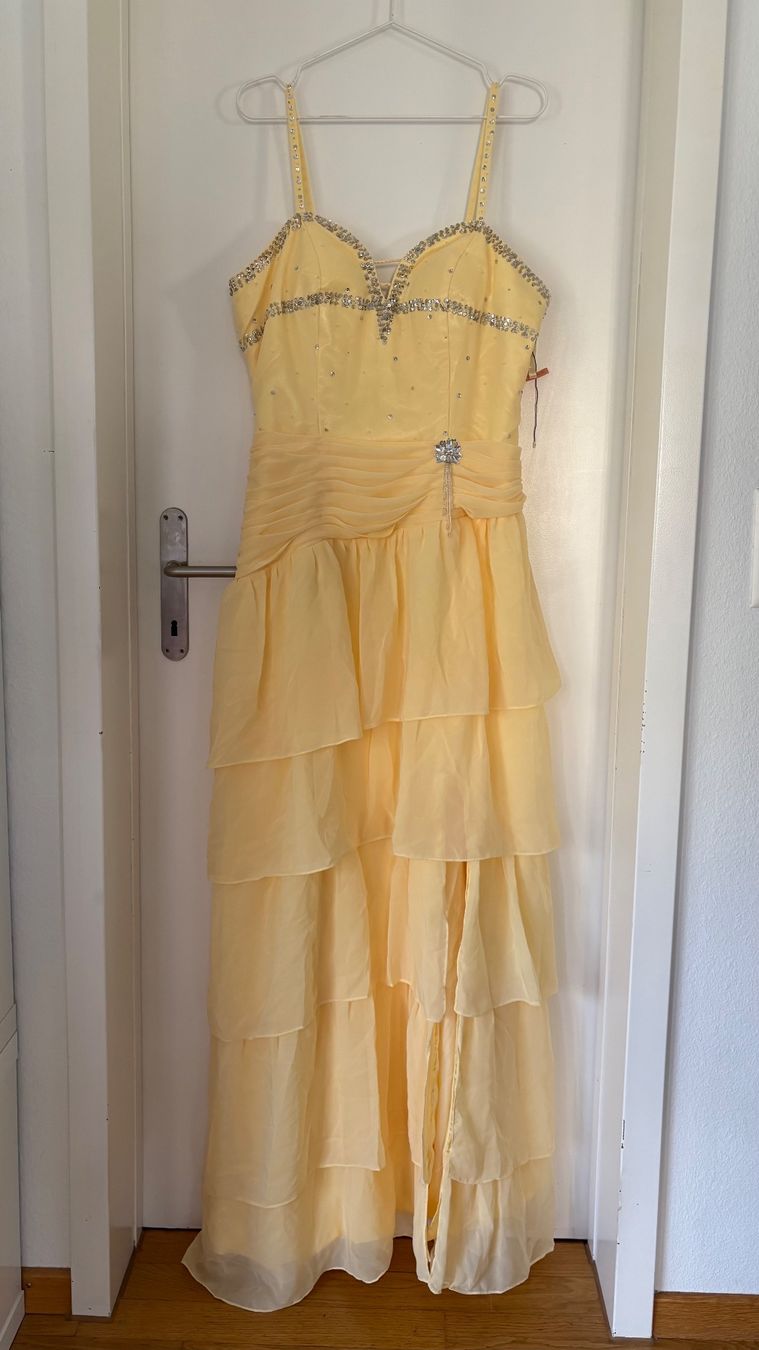 Robes: Ballkleid / Cockteilkleid – Neuf (Voir description) à Luzern par yves_93 1