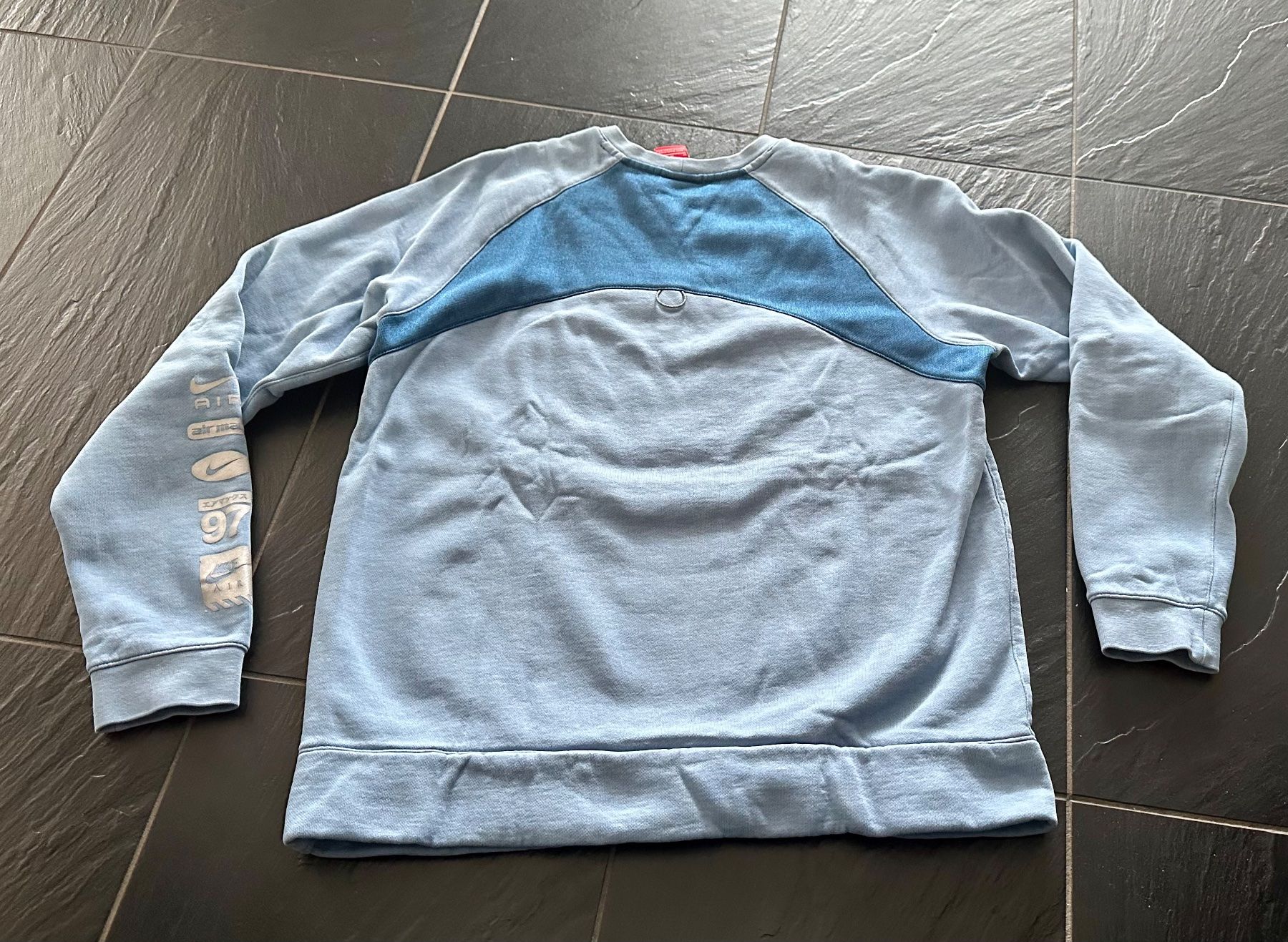 Nike Maglioni & Felpe: Schöner Pullover von Nike, Grösse M – Usato da Wallbach venduto da paxnic 2