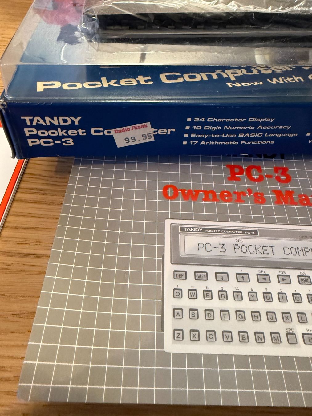 Calcolatrici tascabili: Calculatrice de poche Tandy PC-3,  étui + boit + manuel – Usato da Kloten venduto da Mumiiin 1