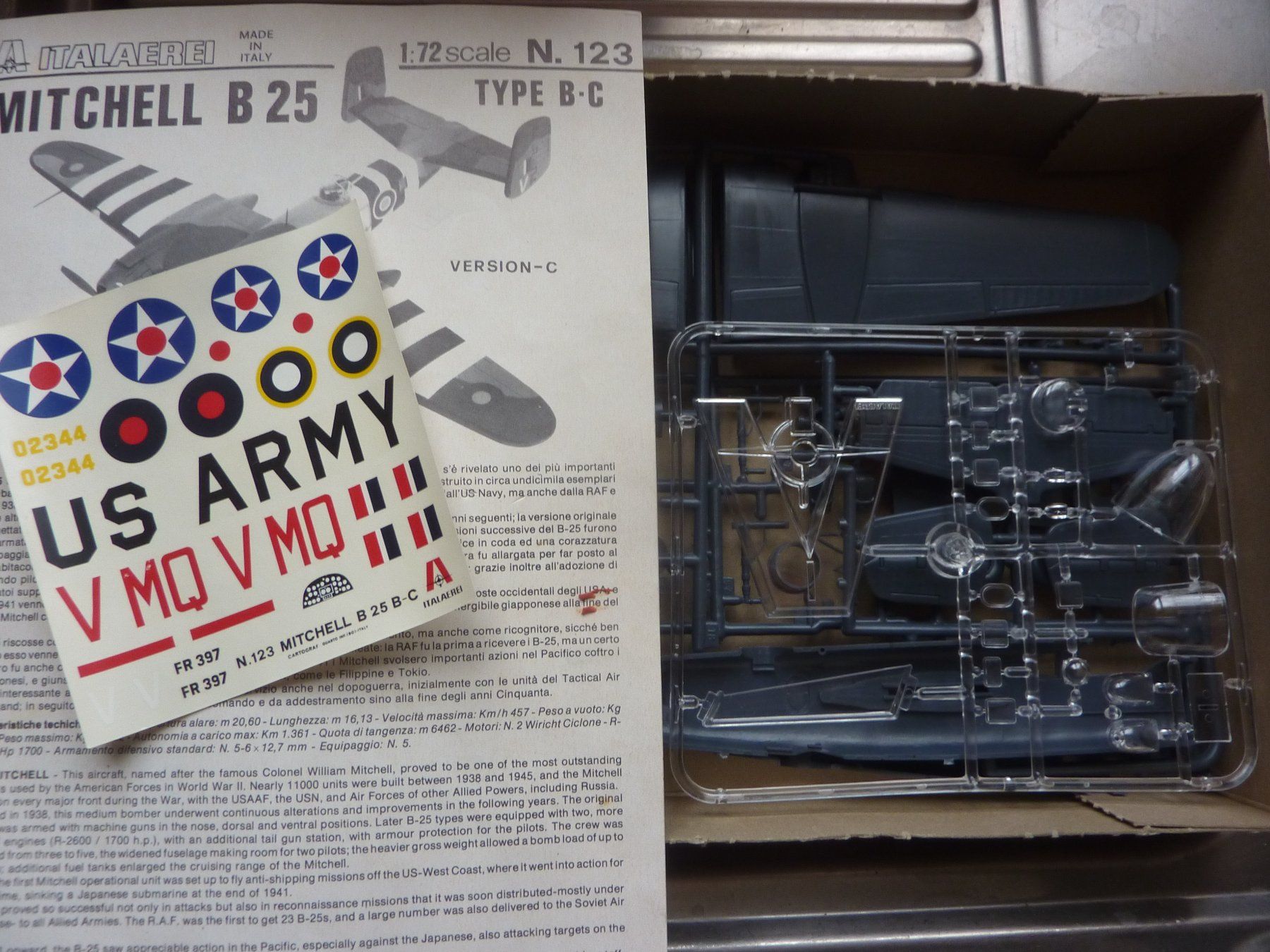 Kit di modellismo & Modellini statici: B25 – Nuovo e nell'imballaggio originale da Balsthal venduto da bouteliee