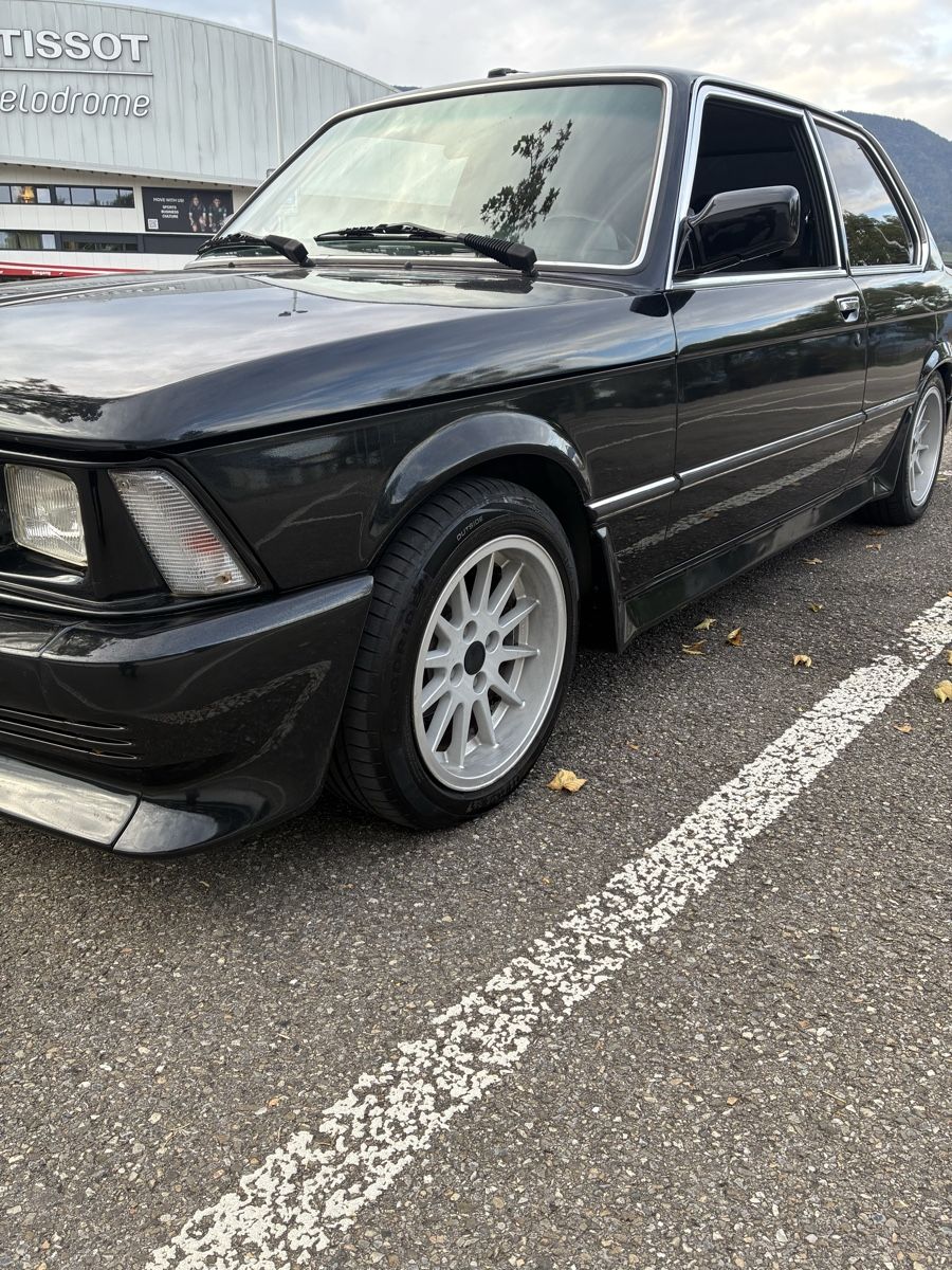 BMW Automobili: BMW E21,323i – Usato da Grenchen venduto da Netii10 1