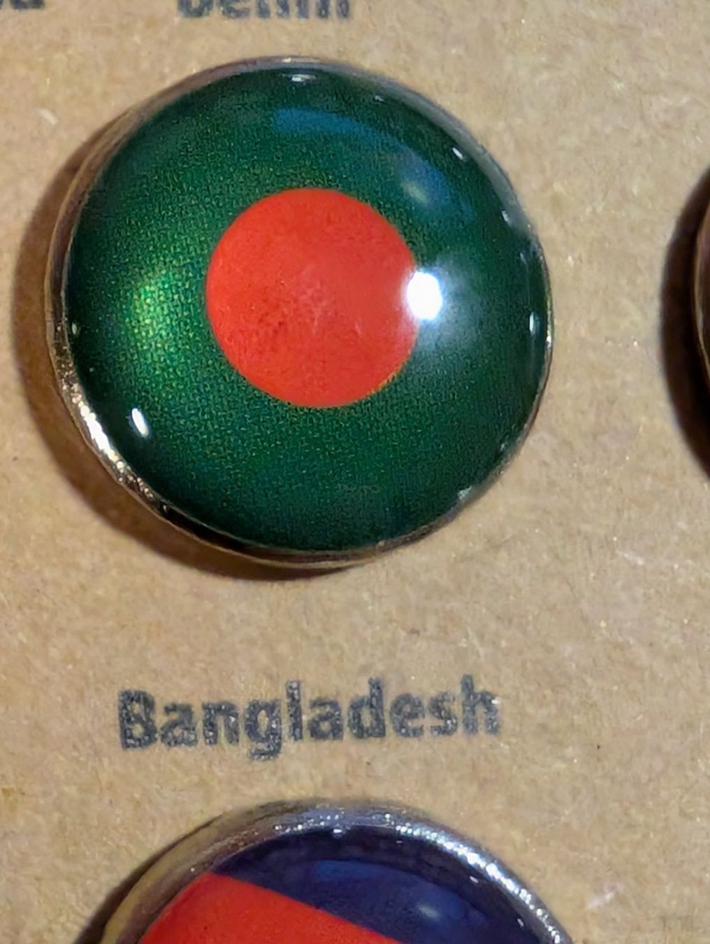 Plaketten & Abzeichen: Ansteckpin LW: Länderwappen – Gebraucht aus Oppligen von Pin-Fall-Shop