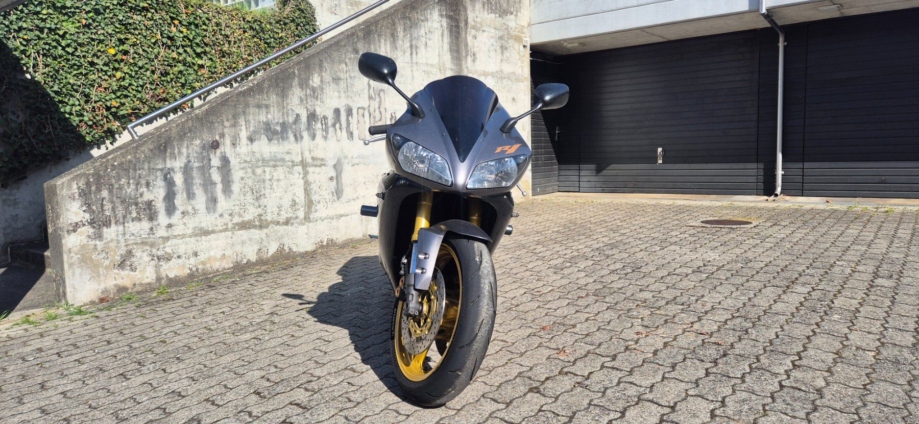 Yamaha Strada: Yamaha R1 2003 – Usato da Coinsins venduto da hen_fwm7 2