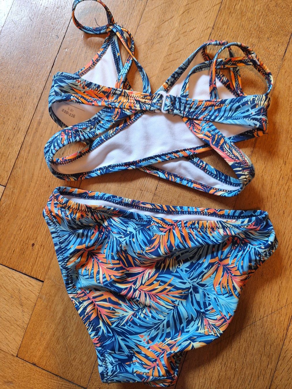 Costumi da bagno & Bikini: Bikini Mädchen bunt mit Blattmuster Grösse 110-116 – Usato da Basel venduto da ren_hz9d 1