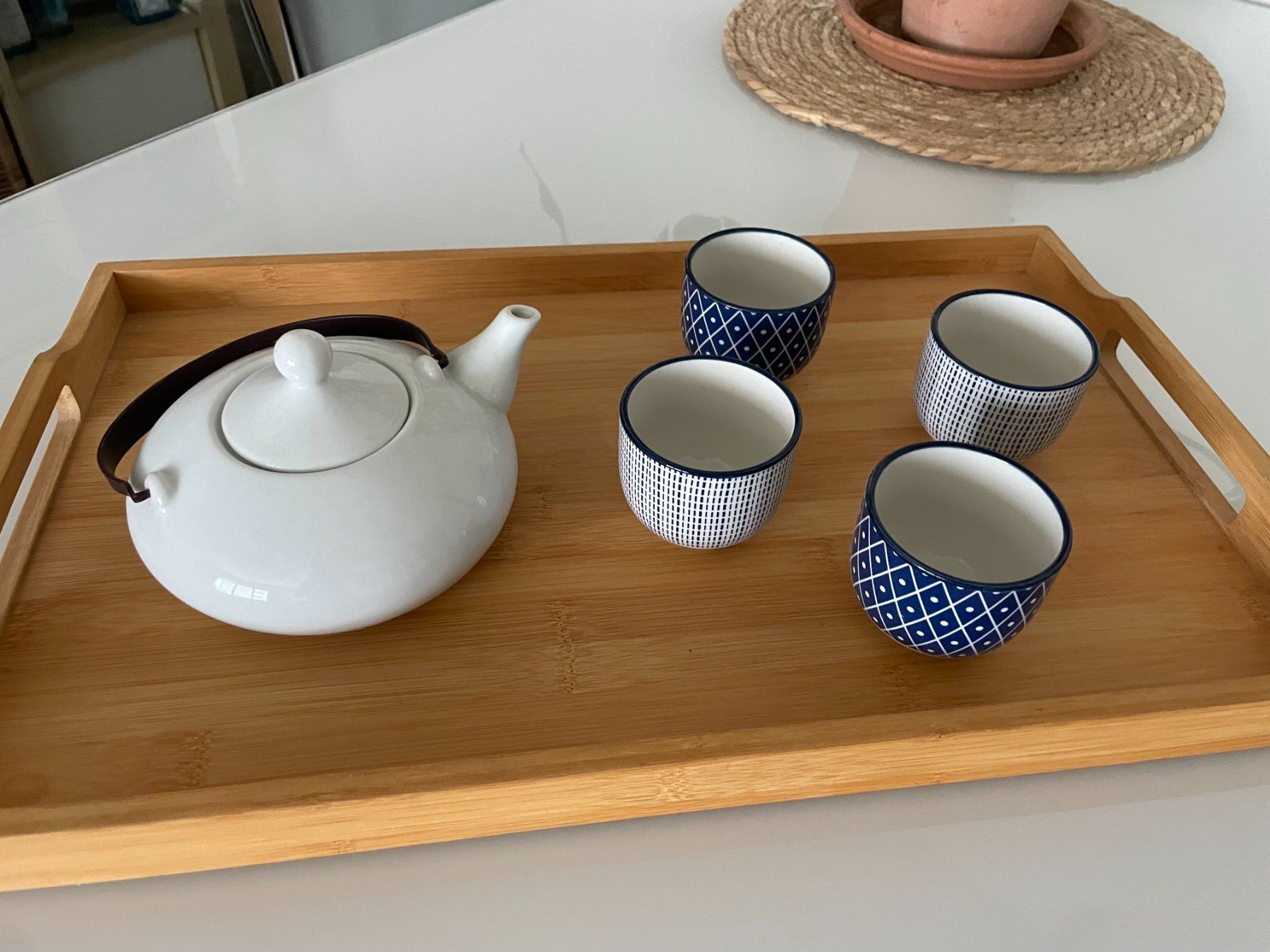 Küchengeräte: Japanese-style tea set with bamboo serving tray – Gebraucht aus Zürich von carlaferico