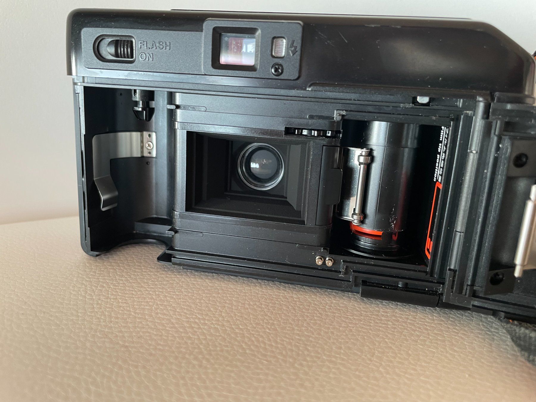 Canon Kamera: Canon AF35M II – Defekt aus Petit Lancy von gil_hr6v 5