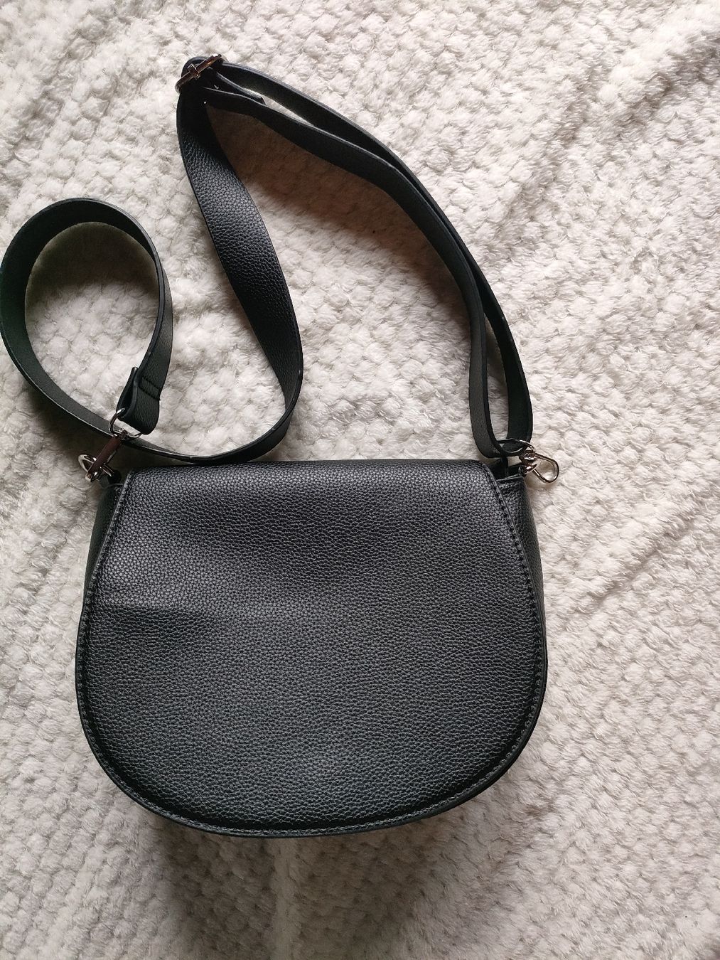 Taschen für Damen: Umhängetasche schwarz  – Neu (gemäss Beschreibung) aus Scheunen von klare2 5