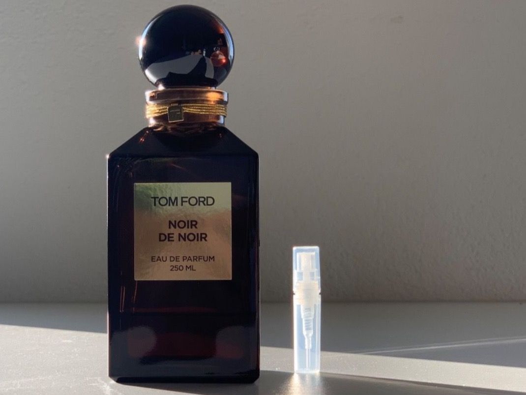Tom Ford Profumi & Eau de Toilette: Noir de Noir - Tom Ford - 2ml – Usato da Zug venduto da grivis