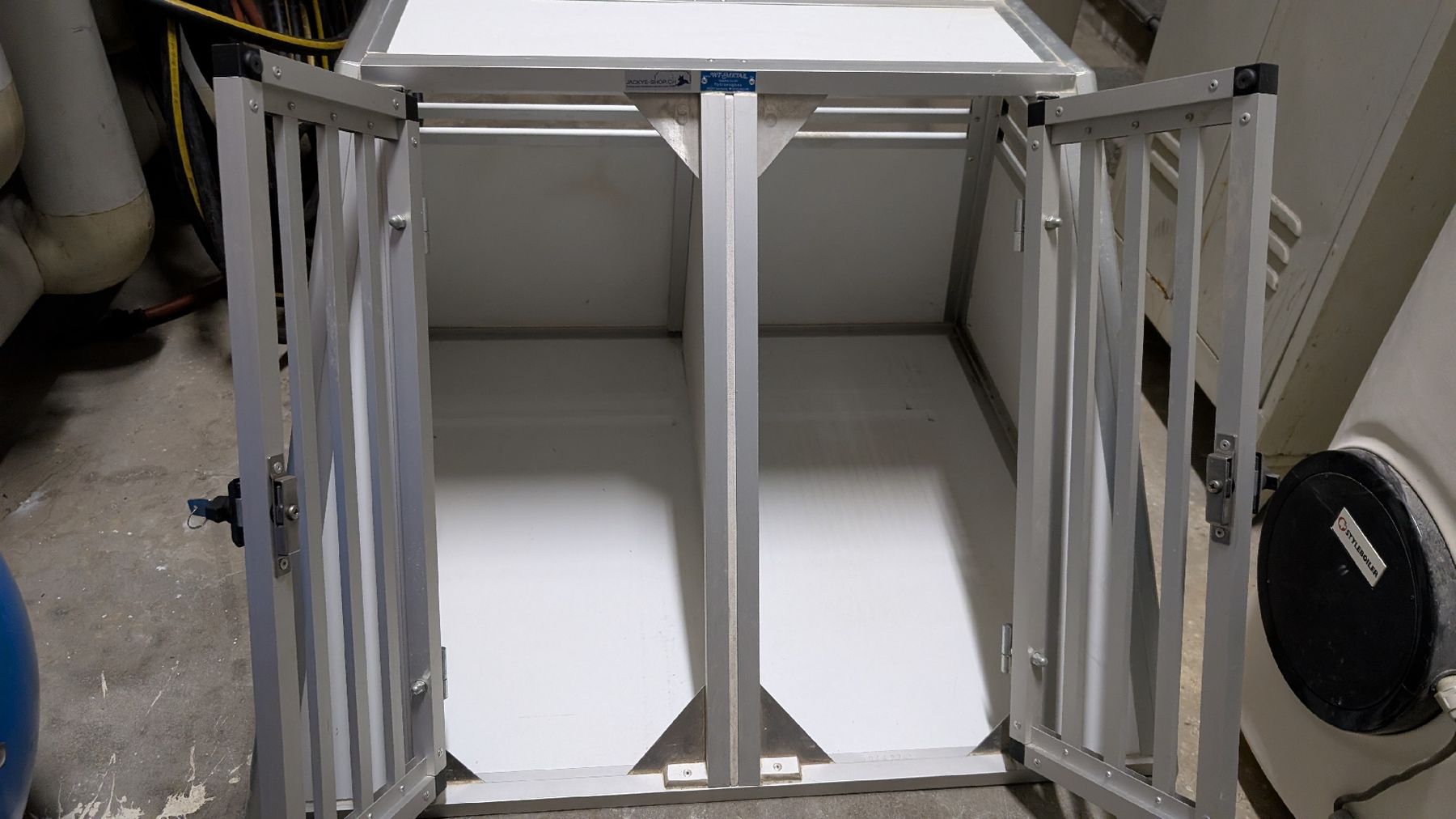 Cages, transport & sécurité: Hundebox gross – D'occasion à Trimstein par ef79 2