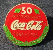 BB698 - Pin 50 Jahre Anniversary Coca Cola Logo 1886 - 1936