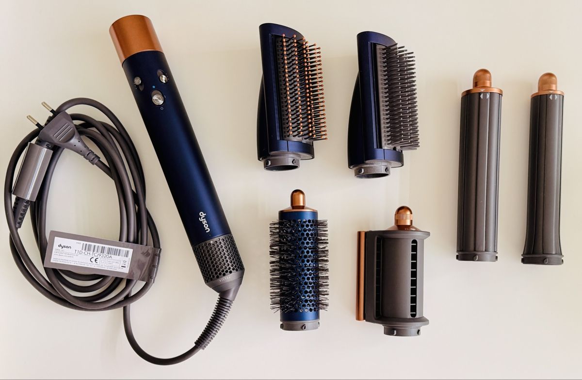 Dyson Asciugacapelli: Dyson Airwrap Haarstyler blau kupfer – Usato da Nottwil venduto da CandyCaty