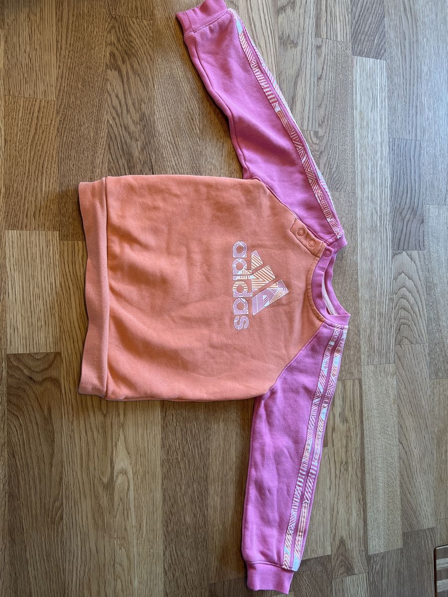 Adidas Maglioni & Felpe: Cooler Kinder Adidas Pullover, ca. Grösse 86/92. retro-look – Usato da Luterbach venduto da vatab