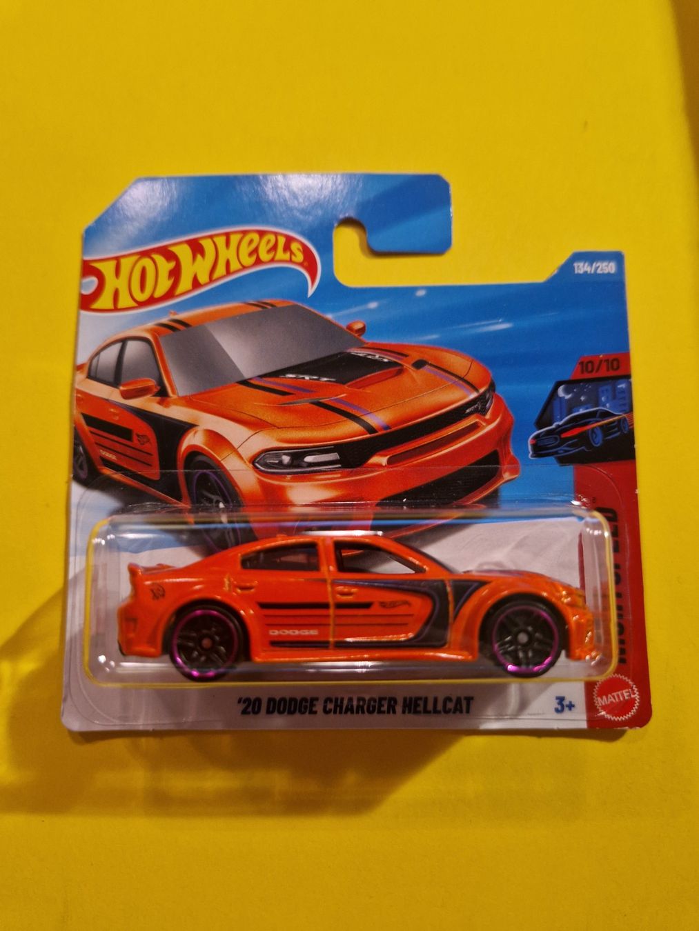 Hot Wheels Modellini d'auto: Hot Wheels '20 DODGE CHARGER HELLCAT – Nuovo e nell'imballaggio originale da Oftringen venduto da Rotor 2