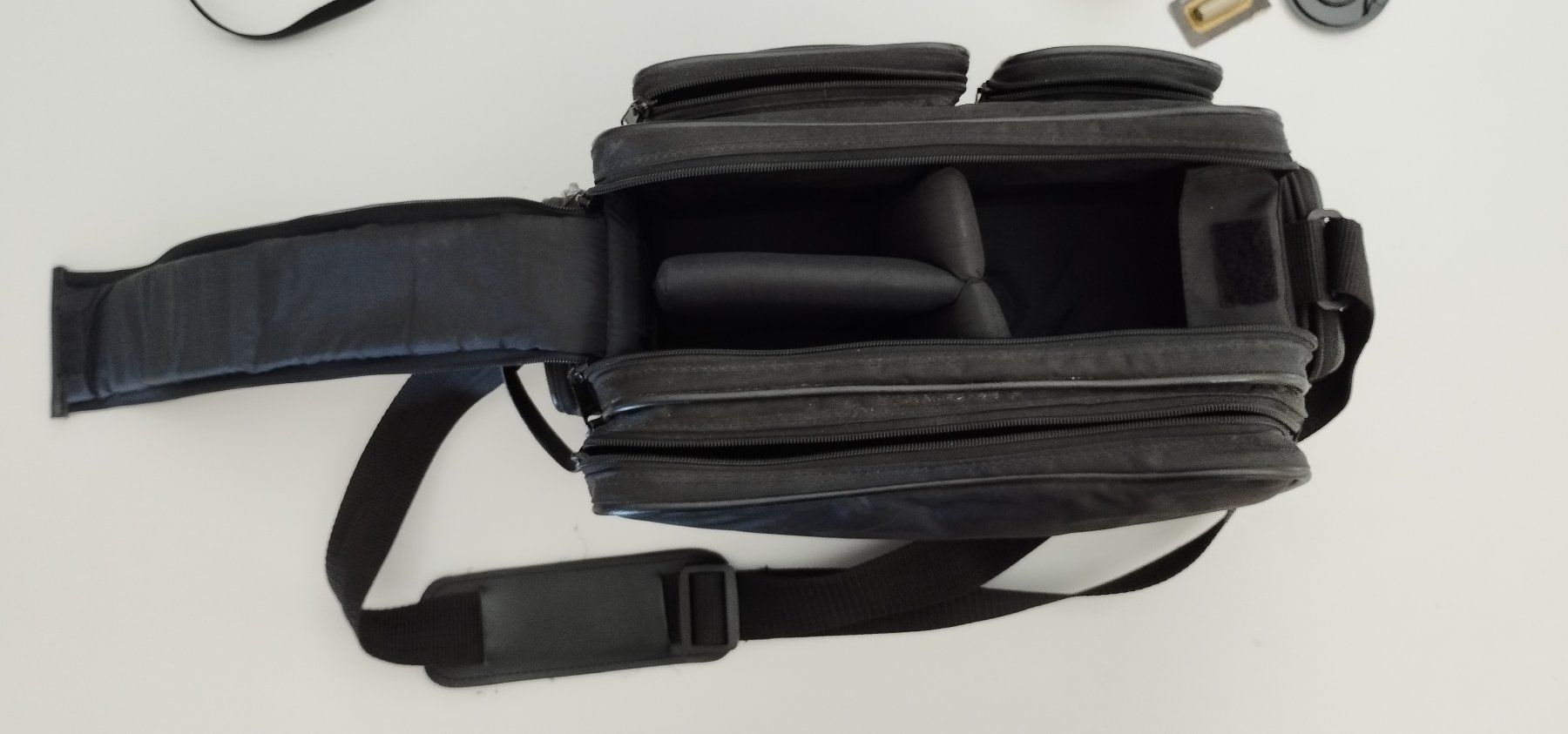 Canon Fotocamera: Canon AT-1 & accessoires – Usato da Prilly venduto da Gesamtkunstwerker 9