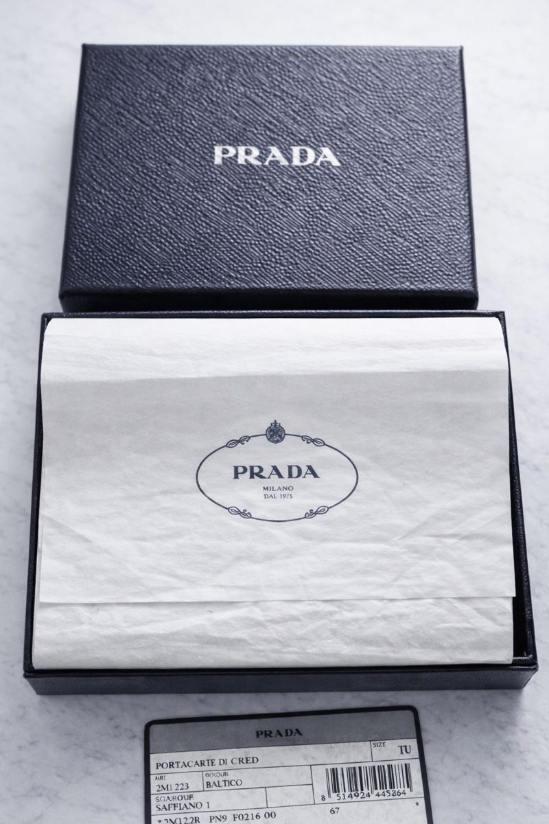 Prada Brieftaschen: Prada Card Holder in Blue Saffiano Leather – Neu und originalverpackt aus Corsier GE von Arca_ReLife 1