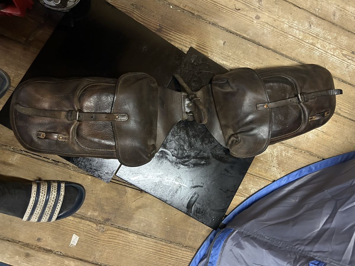 Taschen: Motorradtasche-Leder – Gebraucht aus Wohlenschwil von MajorTom73 3