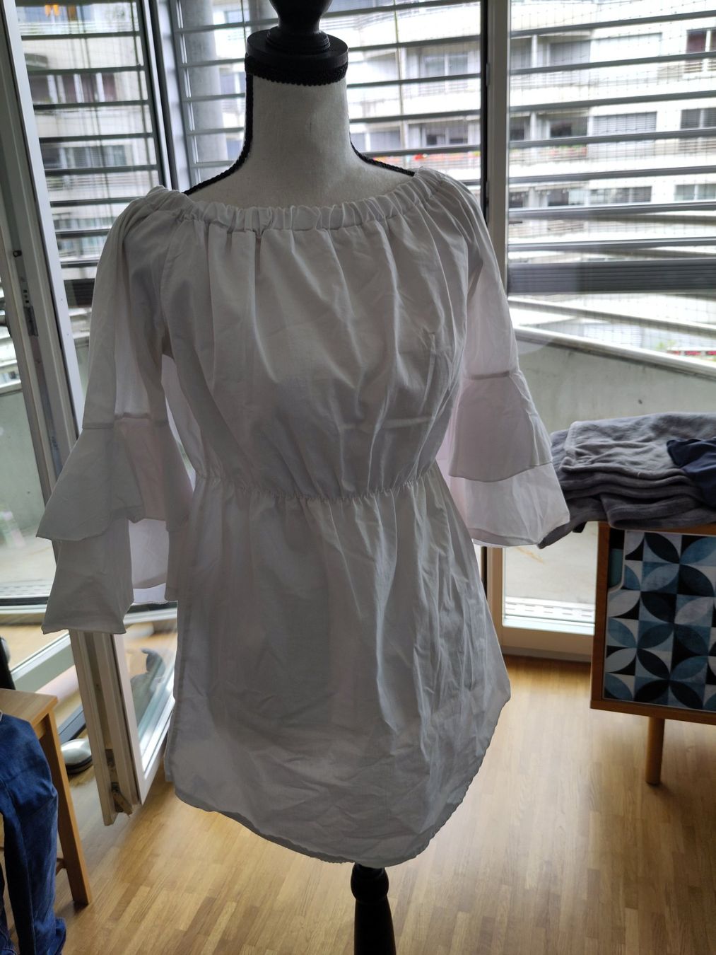 Zebra Vestiti: Weisses Kleid für Hochzeit Vorbereitung Fotoshooting Gr. XS – Usato da Zürich venduto da njerryrocky 1