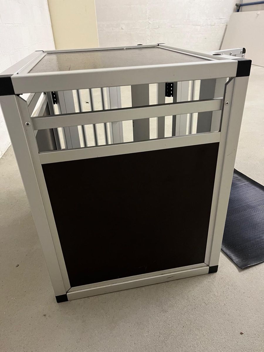 Cages, transport & sécurité: Hundebox – D'occasion à hagneck par SurvivalDog 5