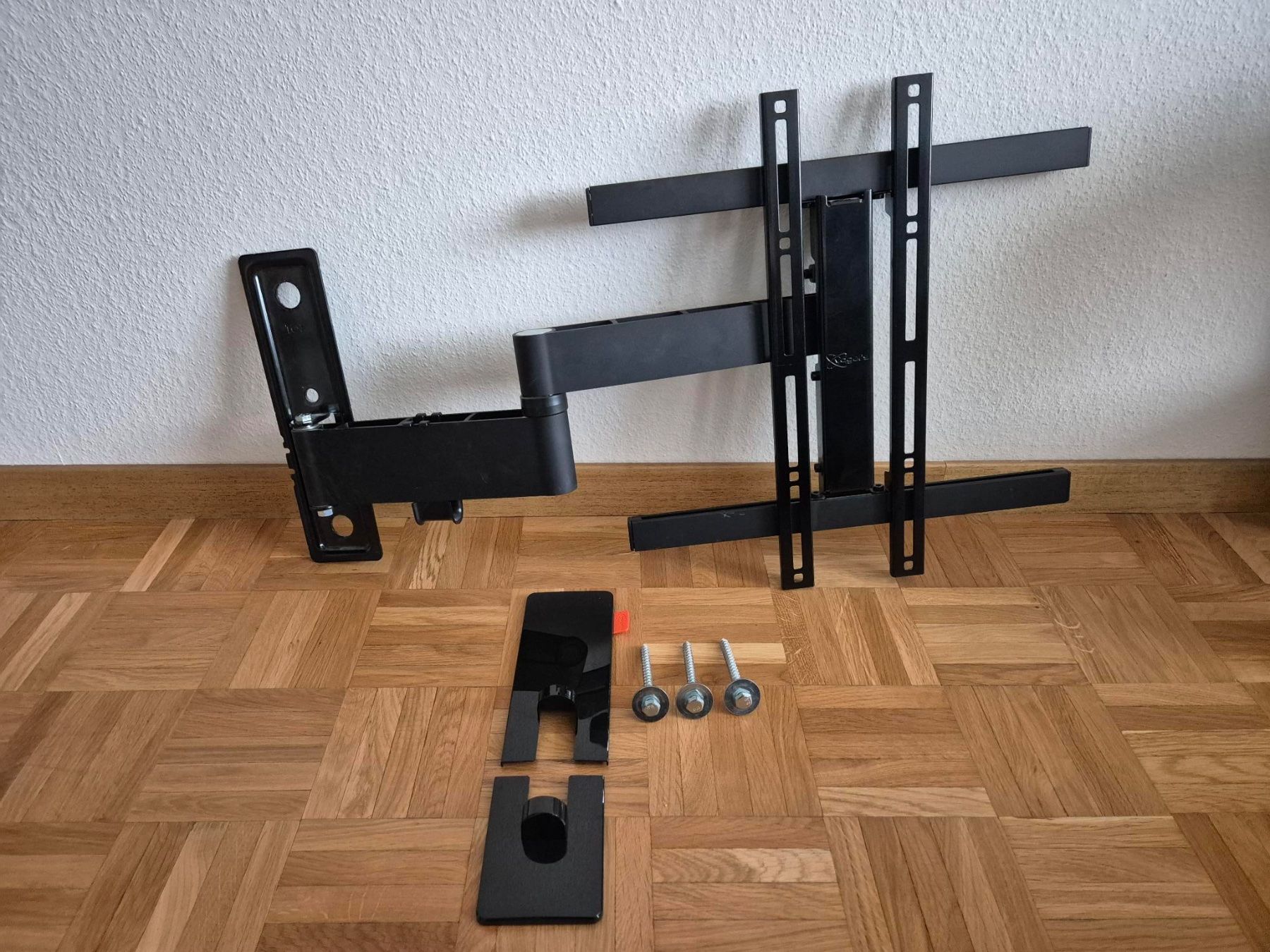 Fixations: TV Wandhalterung 32" - 55" – D'occasion à Zürich par meonri