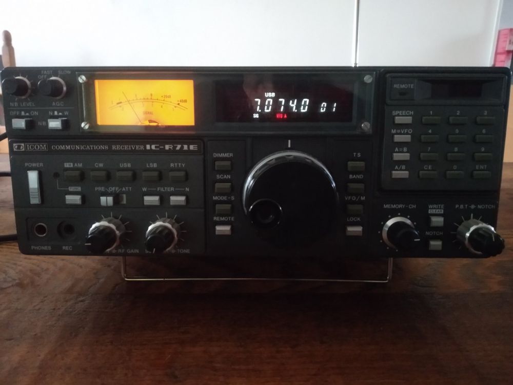 Récepteur ICOM IC-R71E avec PPIEXX ICOMPROM. (Gebraucht) in Nyon für ...