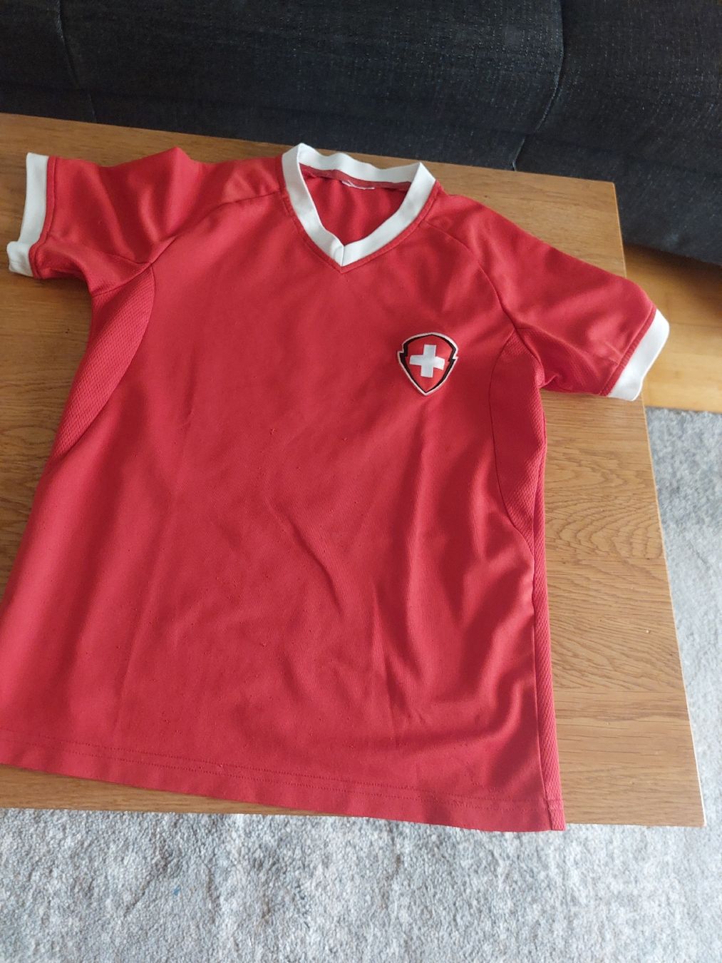 Scarpe, pantaloni & magliette da ginnastica: Fussballiebli gr 134 – Usato da Landquart venduto da Cedes