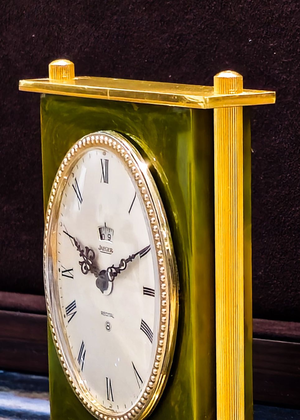 Jaeger-Lecoultre Wecker: Jaeger Le-Coultre Tischwecker mit grünem Jade – Gebraucht aus Lugano von R.Riccardo 9