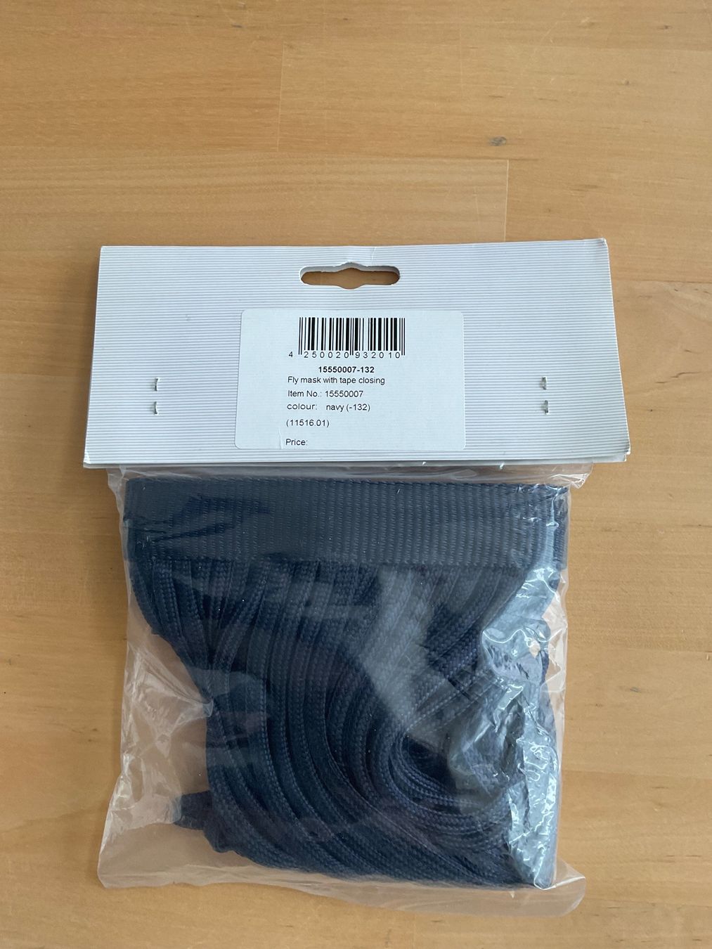 Zaumzeug & Halfter: Fliegenfransen für Pferde – Neu und originalverpackt aus Alpnach Dorf von Oli016 1