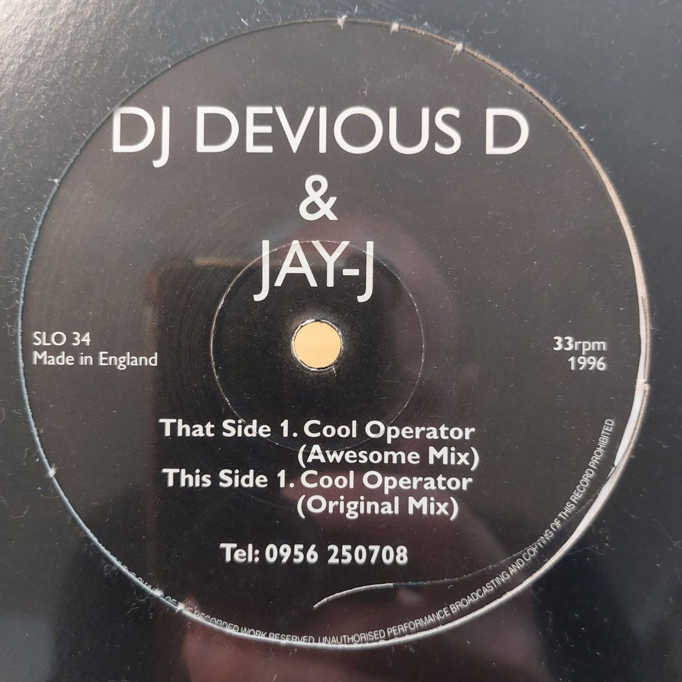 Vinyles: DJ Devious D & Jay-J - Cool Operator 12" UK 1996 – D'occasion à Würenlingen par oli_ccy5 1