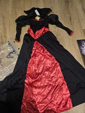 Vampir Kostüm Aristokrat schwarz rot Grösse 6-8 Jahre