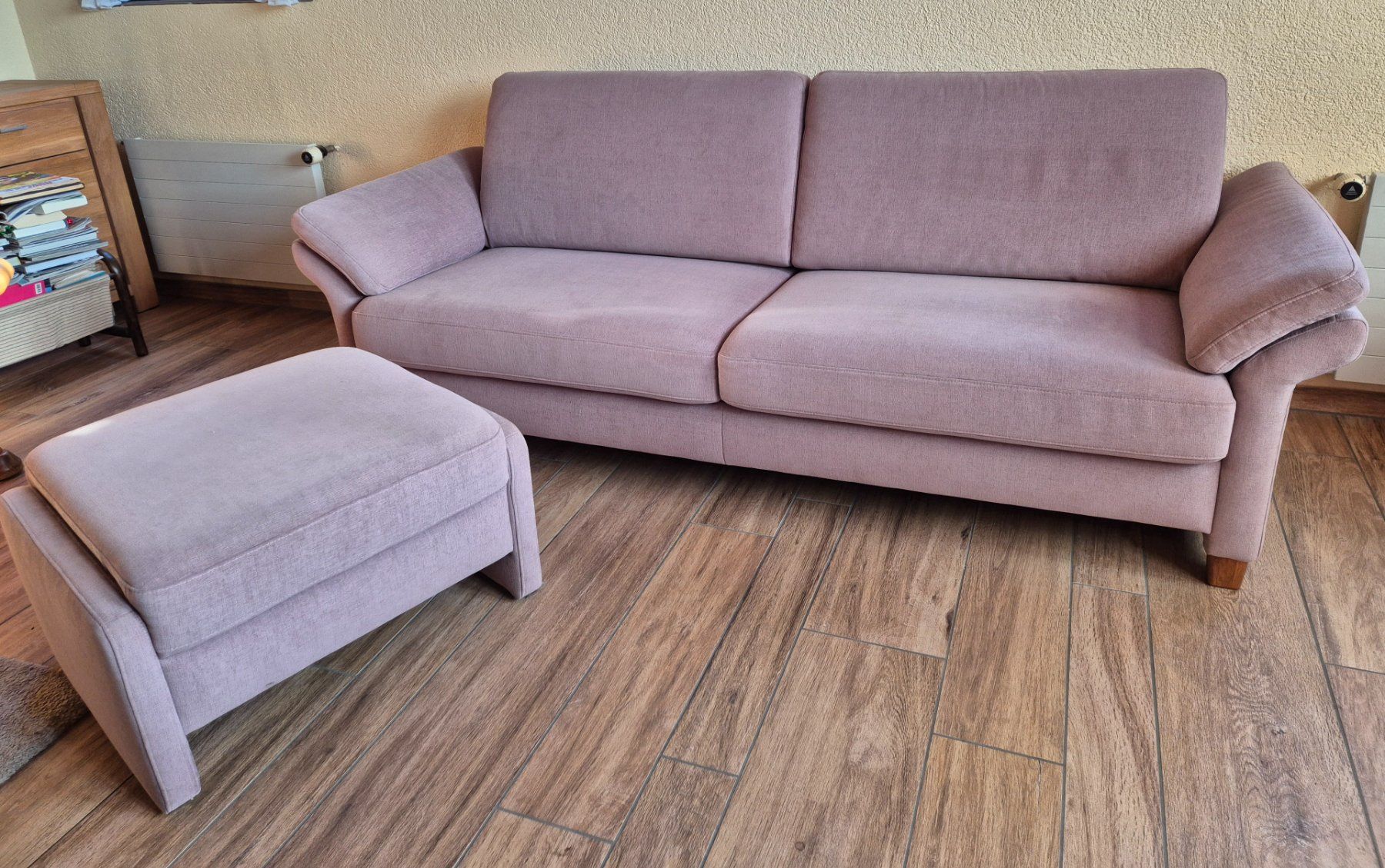 Sofas: Sofa 3-Sitzer mit Hocker – D'occasion à Safnern par gas_n5yk