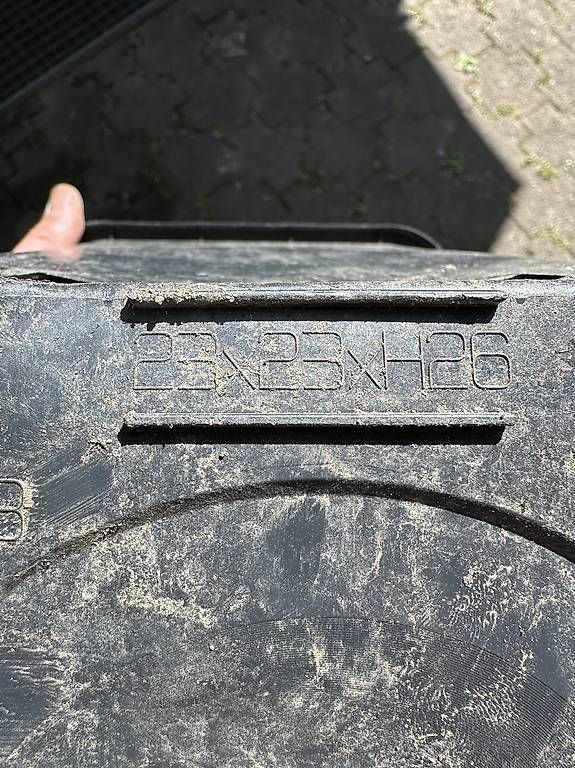 Pots de fleurs: Plastikpflanztöpfe – D'occasion à Azmoos par Hschafknecht 1