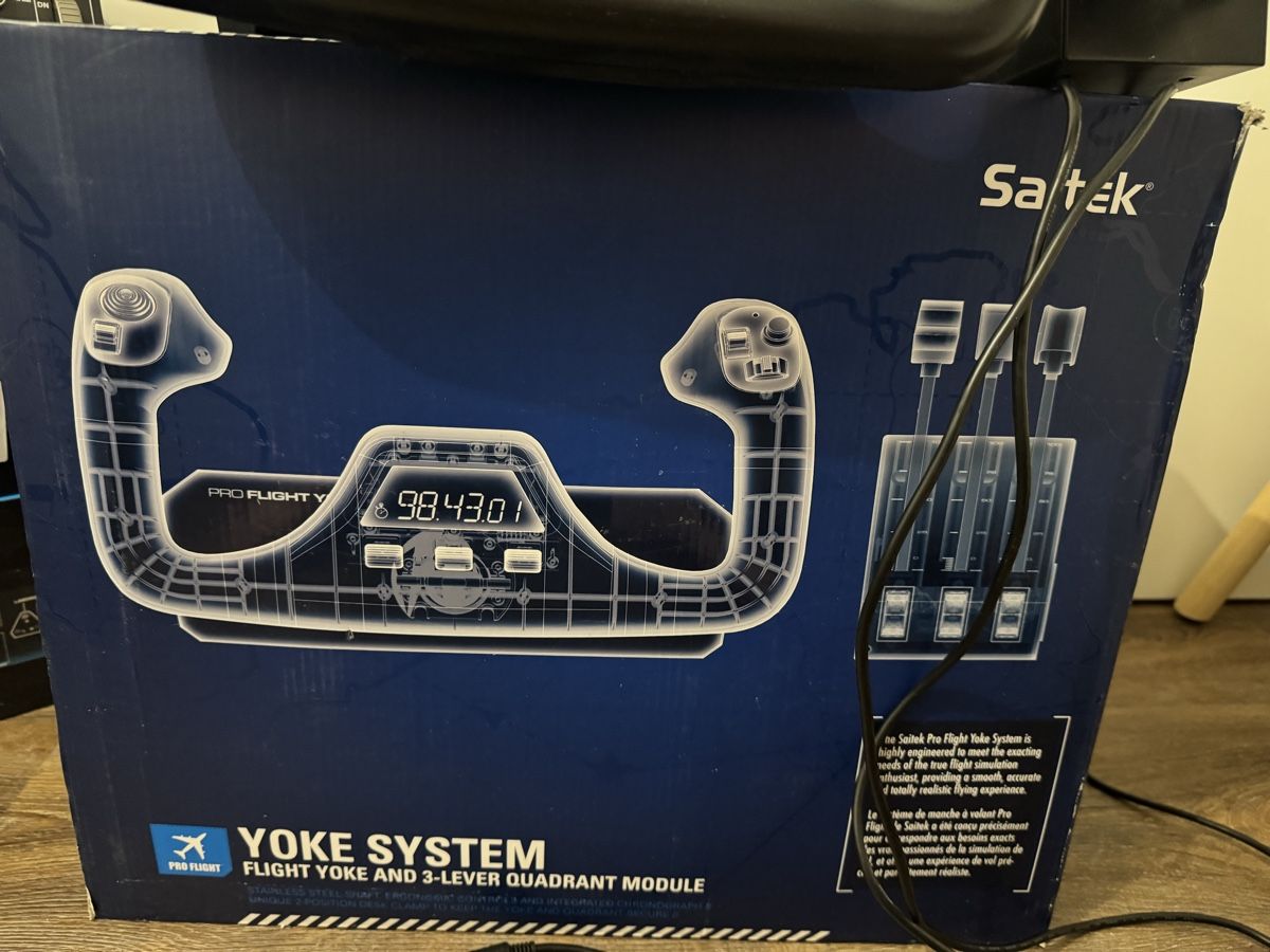 Controller: Saitek Yoke + Throttle // Logitech Control + Multi Panel – Usato da Mägenwil venduto da MagooTradesStuff 1