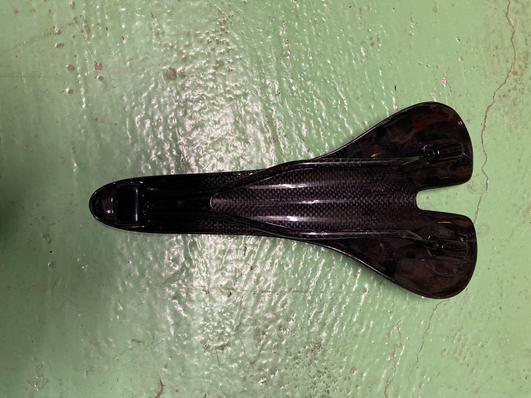Pezzi di ricambio: Selle carbone 105 grammes – Nuovo (secondo la descrizione) da courfaivre venduto da Olijurasuisse 2