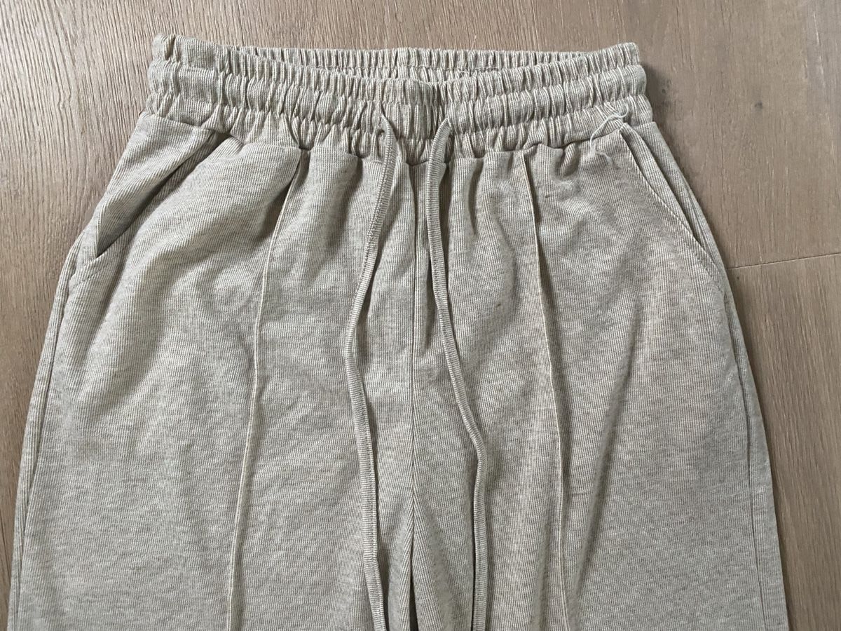 Pantaloni: Neue beige Hose mit Gummizug Grösse XS – Nuovo (secondo la descrizione) da Winkel venduto da Flyhy2020 1
