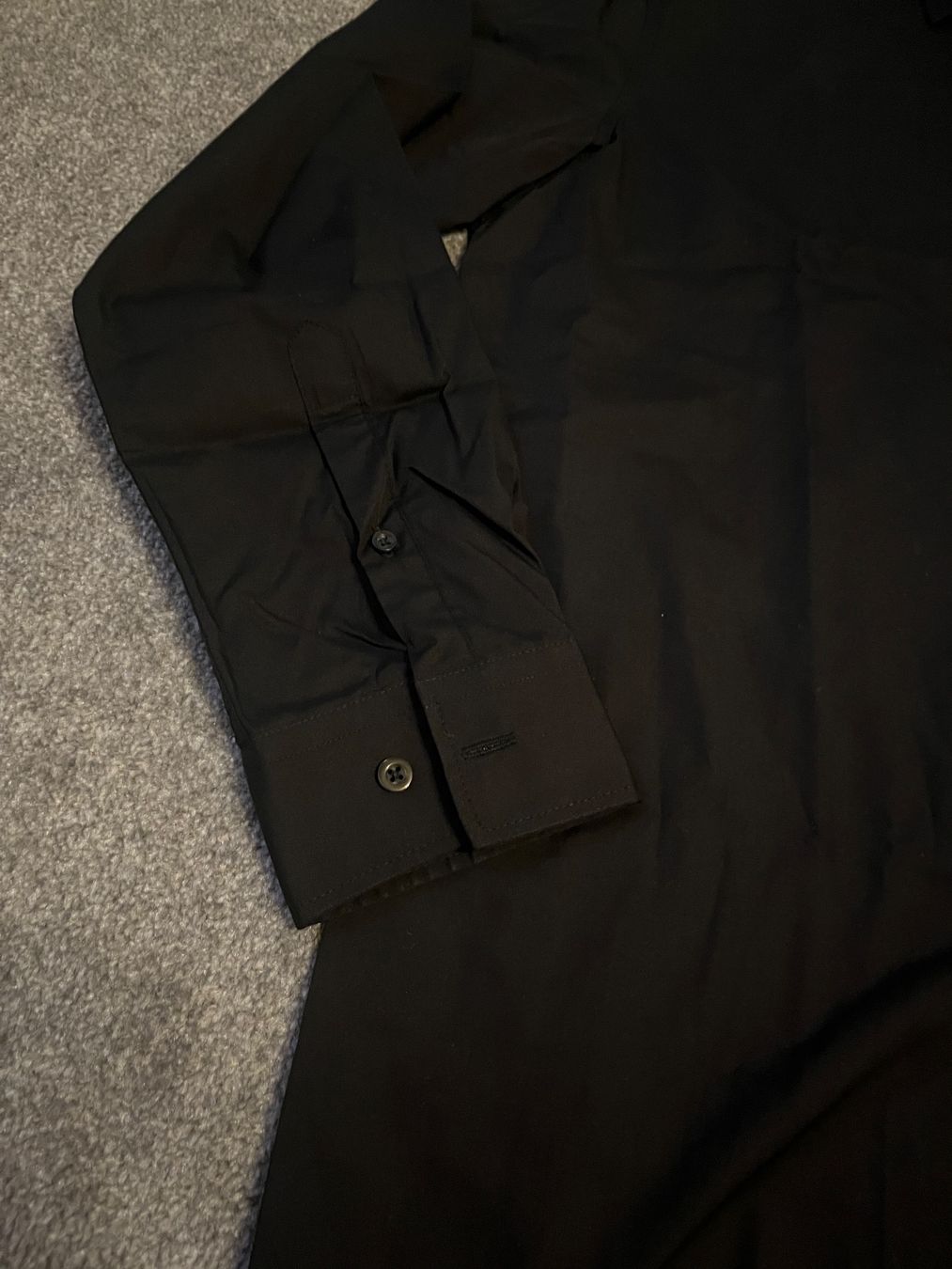 Camicie: NEU Schwarzes Herrenhemd, Grösse L – Nuovo e nell'imballaggio originale da Kriessern venduto da loolah 3