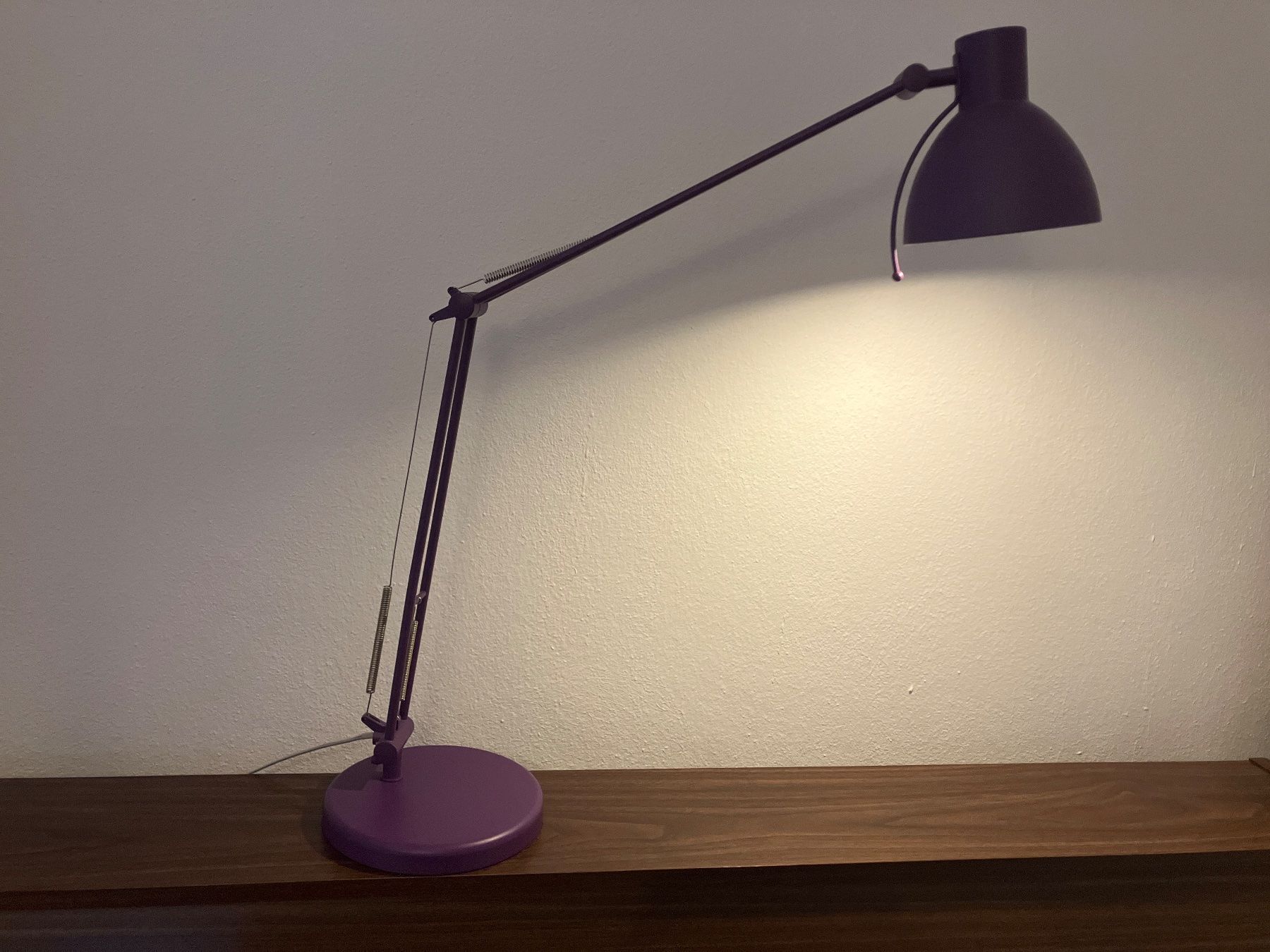 Lampade: Frandsen Tischlampe  violett – Usato da Zürich venduto da 5xnd 2