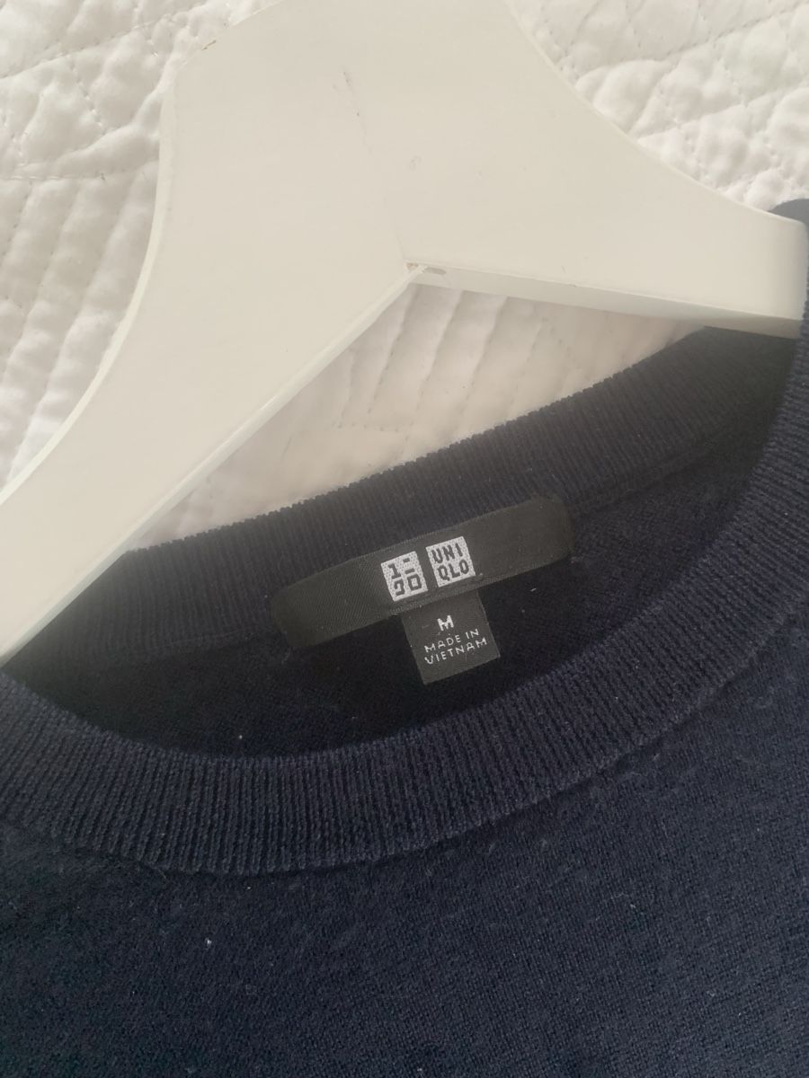 Uniqlo Maglioni & Felpe: Uniqlo Crewneck Pullover dunkelblau Grösse M Top – Usato da Zürich venduto da MK124 2