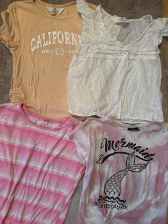 4 mädchen Shirts 134