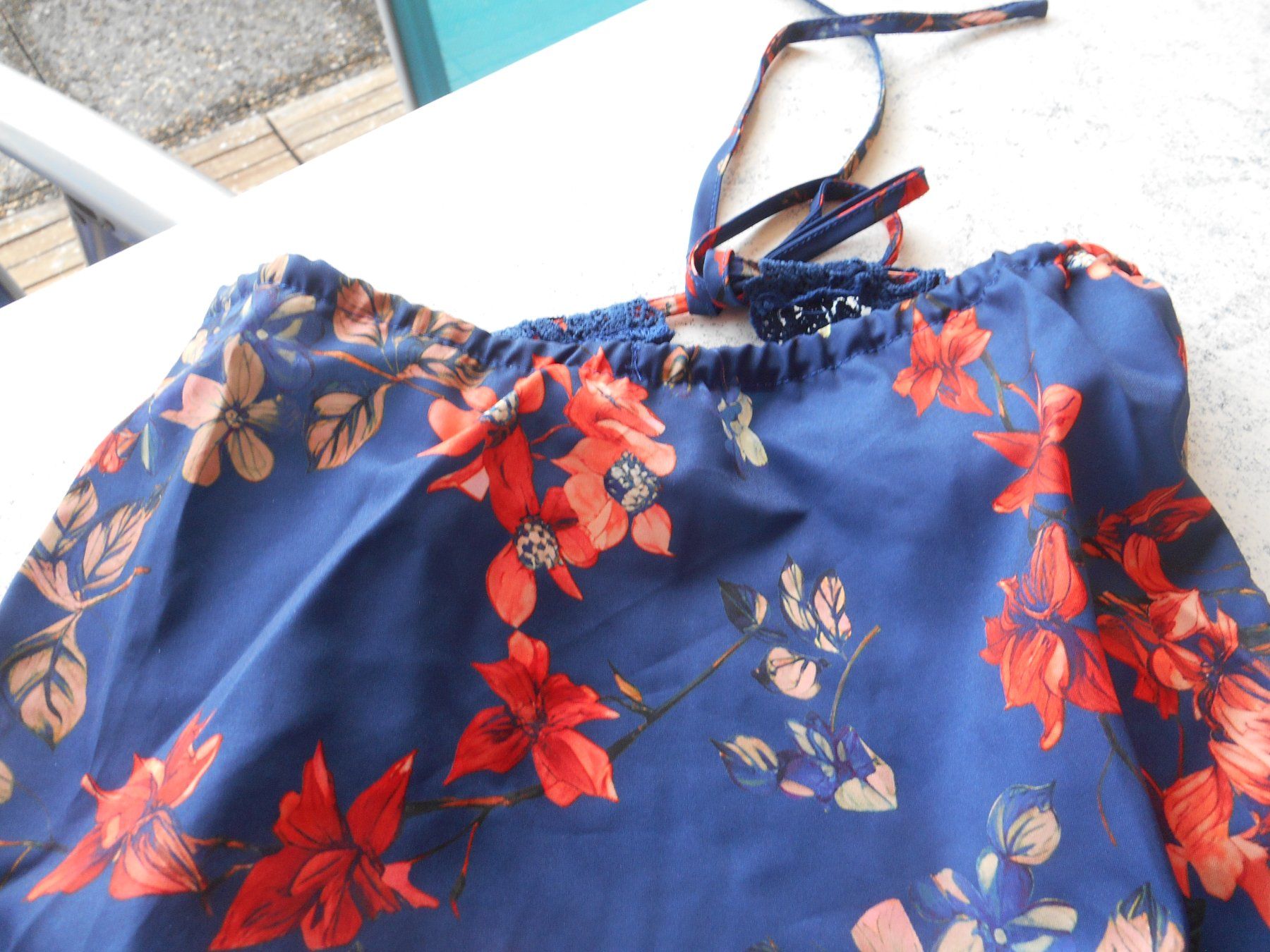 Robes: Robe – Neuf (Voir description) à La Sarraz par Mbeatles 2