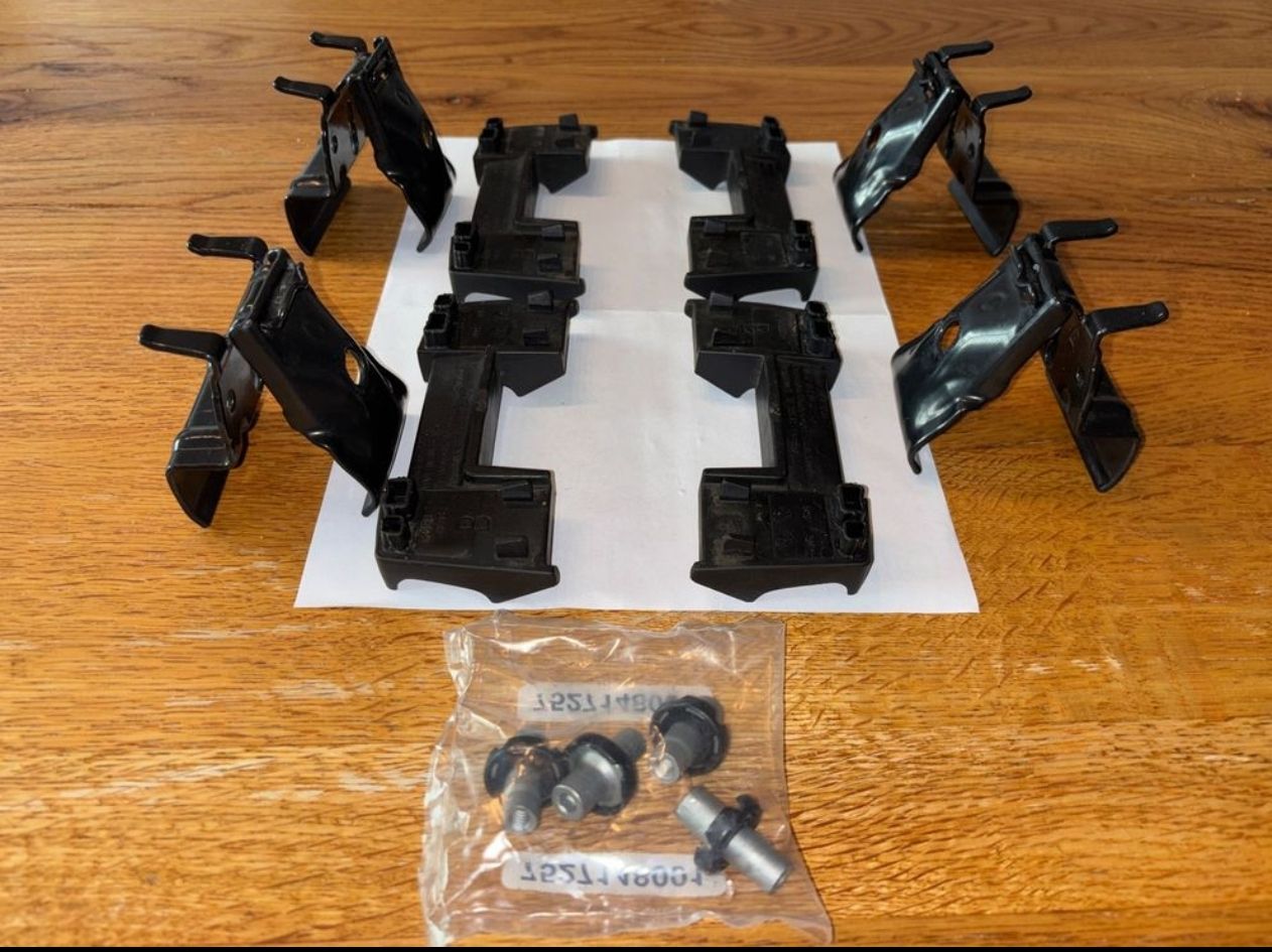 Thule Portapacchi: Thule Kit 186001 – Usato da Suhr venduto da City_Light 1