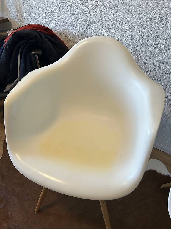 Stühle: Vitra Optik Stühle weiss – Gebraucht aus Regensdorf von rob_c7xr 2
