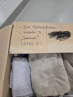 Schlafsäcke + Nuschis + Decken + Lätzli