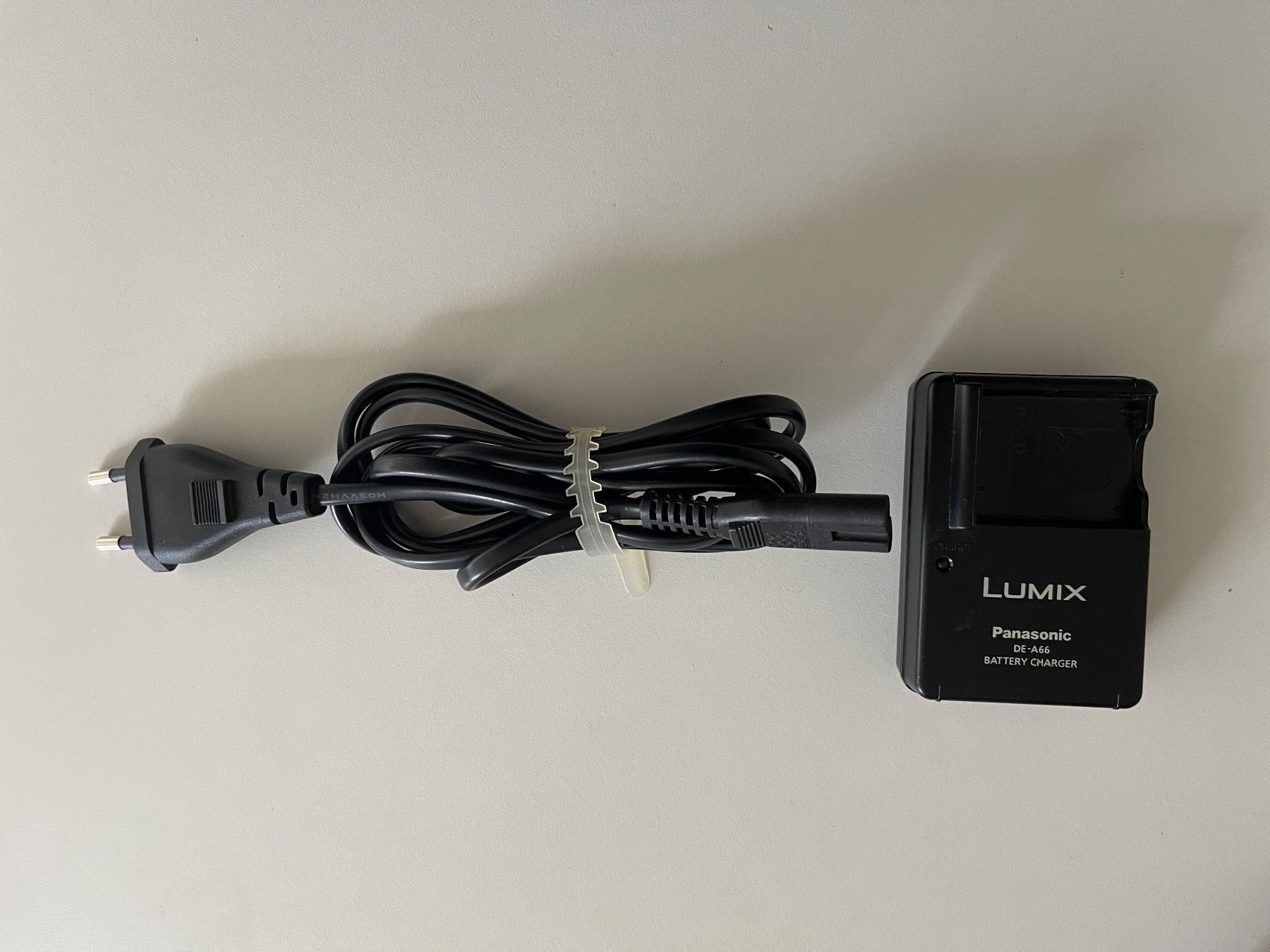 Panasonic Kamera: Panasonic Lumix DMC-727 – Gebraucht aus Unterägeri von  4
